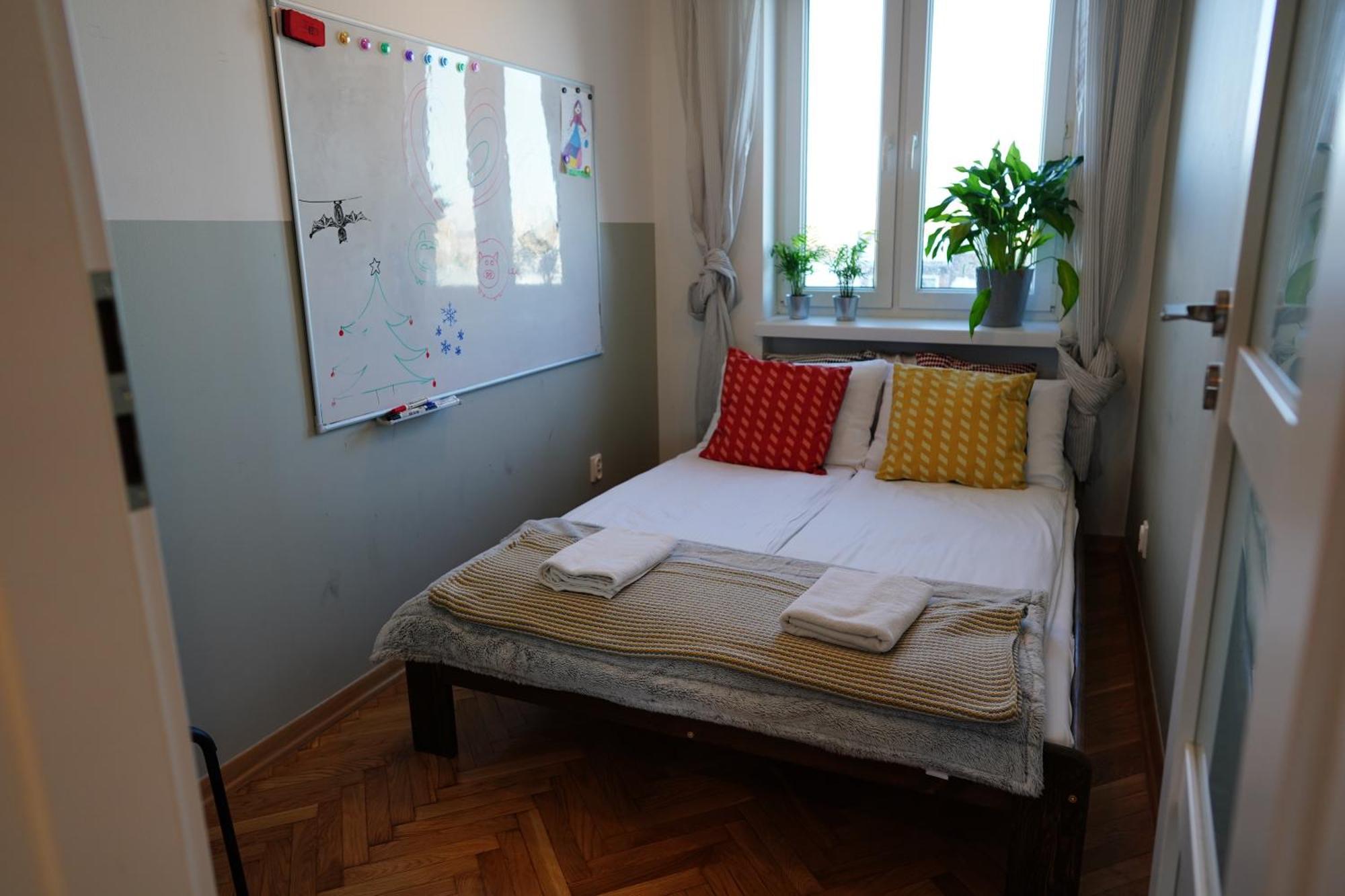 3 Rooms Apartment Podgorze Citybeat #3 Krakow Exterior photo